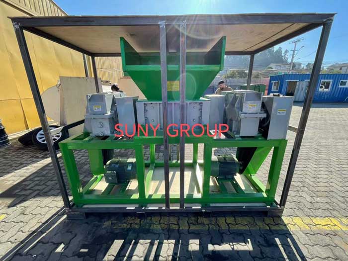 Double shaft shredder machine