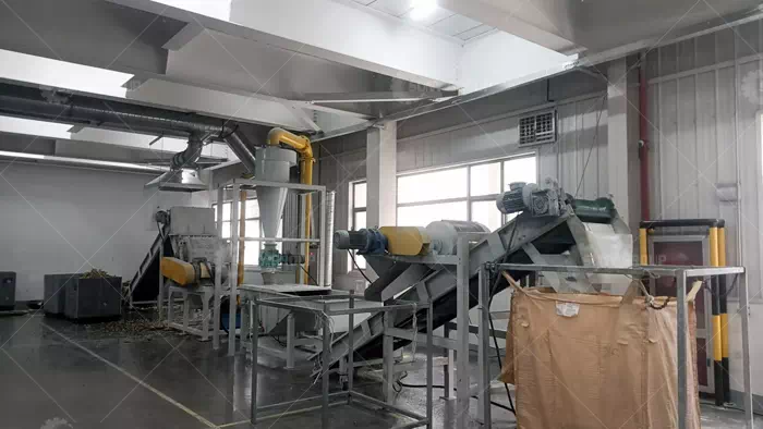 Customer Crusher Shredder Production Line