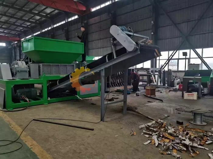 kuwait customer wood pallet shredder machine